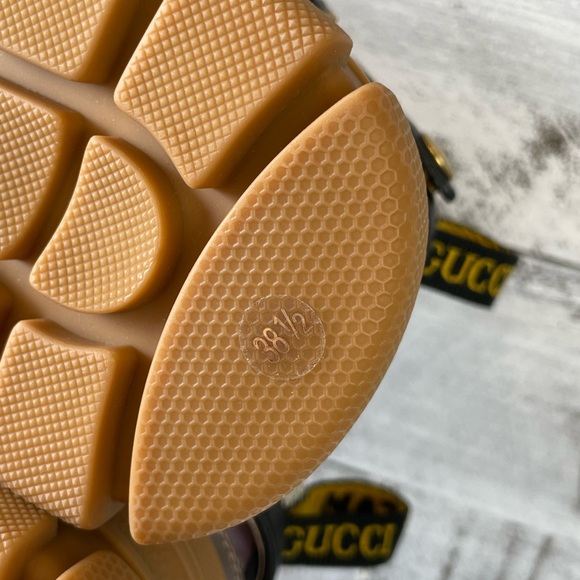 Gucci Flashtrek Gold Sega size 38.5 sneaker with removable crystal straps - Picture 5 of 10
